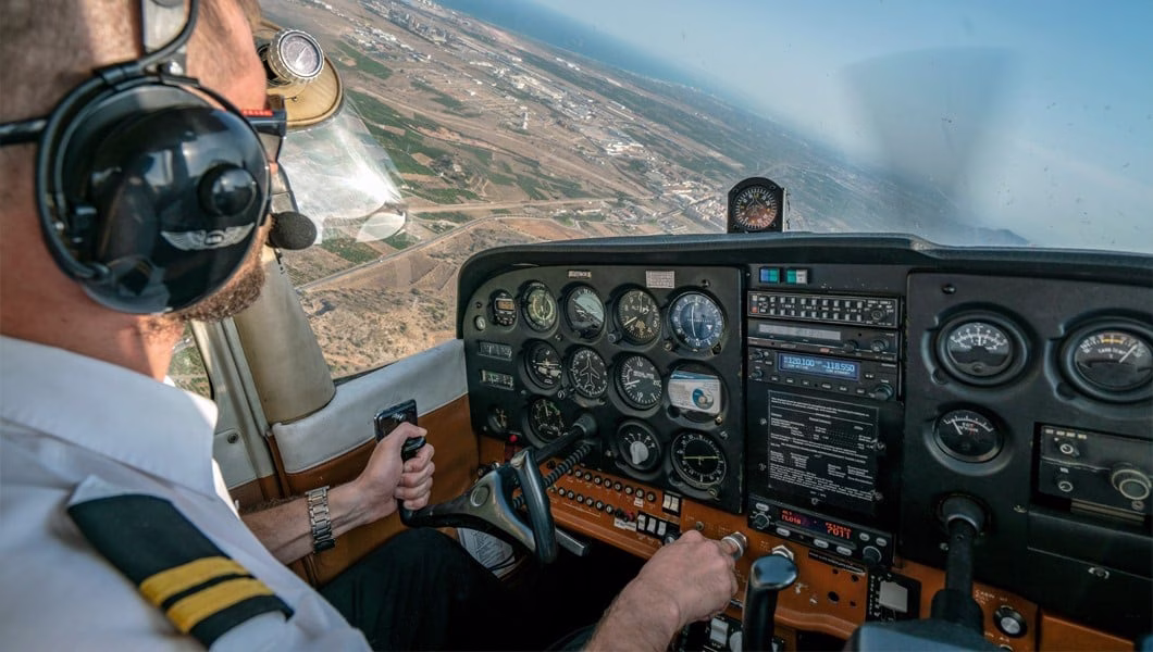 pilot flying